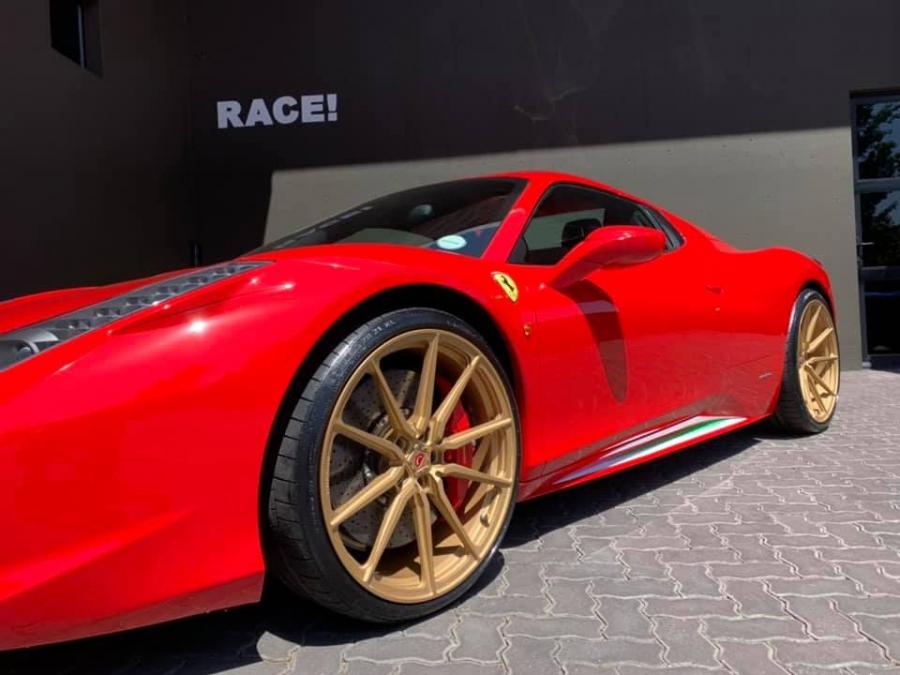 Детали экстерьера Ferrari 458 Spider by RACE! 2019 года  (фото 3 из 10)